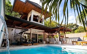 Casa Vitality Bed And Breakfast - Playa Guiones, Nosara - 4 Minute Walk To The Beach